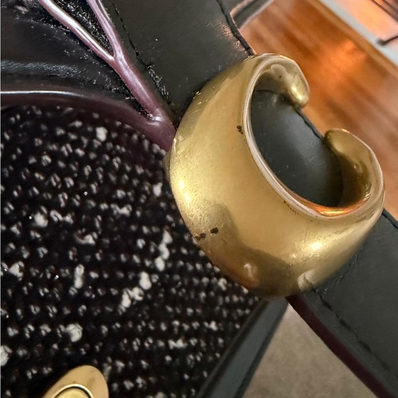 Coach Black and Gold Crossbody Bag like new - Picture 8 of 10